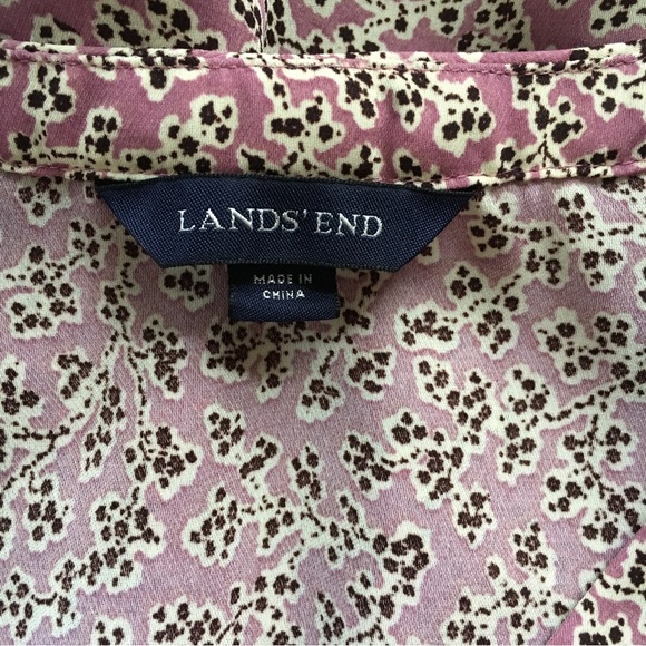 Lands’ End Floral V-Neck Top - Picture 7 of 7
